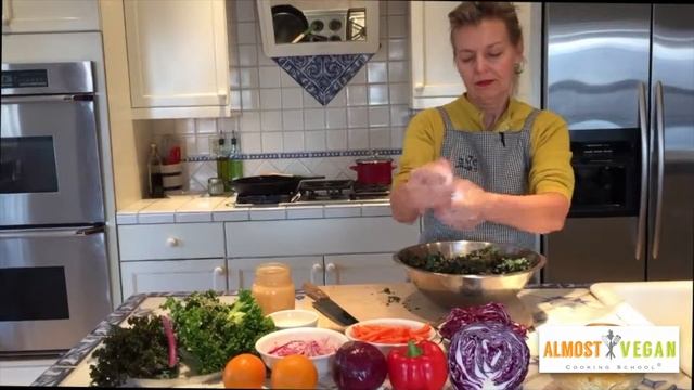 Rainbow Kale Slaw | VEGAN RECIPE смотреть онлайн