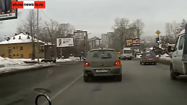 Стой! ! Идиот! Видеорегистратор смотреть онлайн