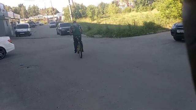 Велоприкол: педали СИНФАЗНО))) смотреть онлайн