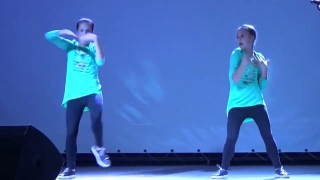 Танец в стиле Hip Hop   Соня и Ксюша Макиенко   Битва талантов 2015 Сумы
