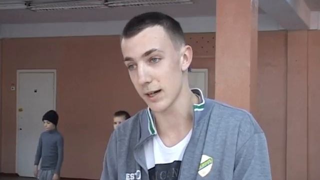 Состязание танцоров брейк-данса