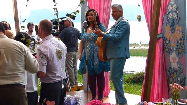 Tulipa Ruiz e Lulu Santos - Apenas Mais Uma De Amor смотреть онлайн