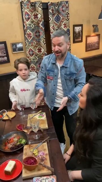 Жёсткий пранк жены на день рождения в Пхали хинкали смотреть онлайн