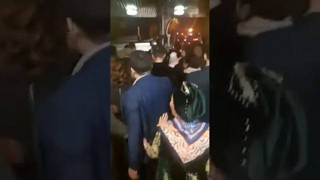 Жених забрал невесту Ардану на белом коне. смотреть онлайн