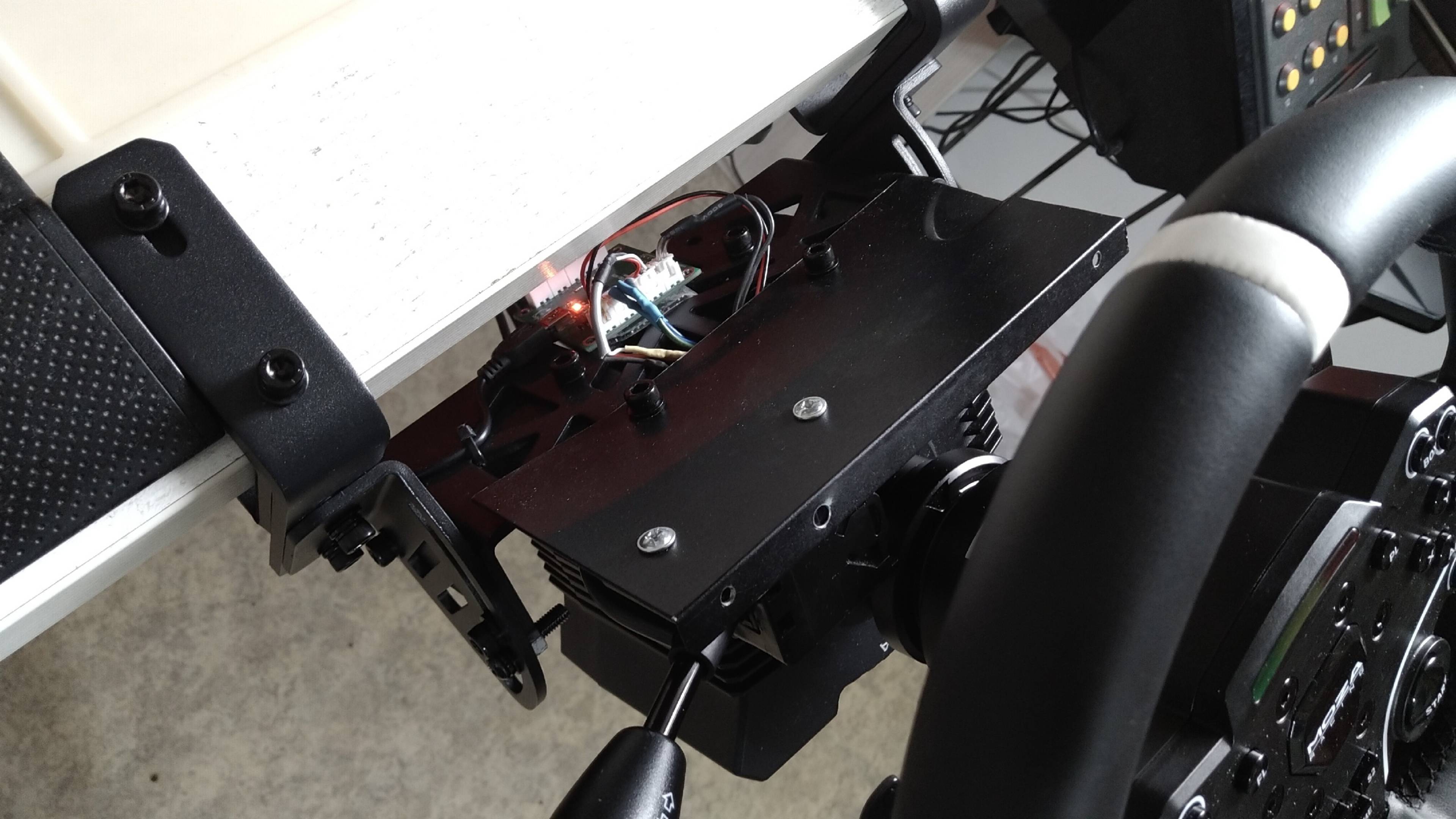 American Truck Simulator. Подрулевые переключатели для MOZA. Испытания смотреть онлайн