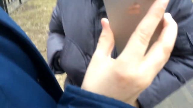 Поздравляем с 1 апреля незнакомцев (Реакция) смотреть онлайн