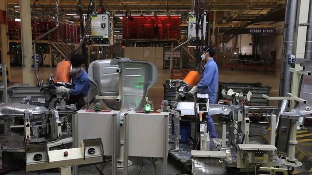 Volkswagen Group - China Yizheng Plant смотреть онлайн
