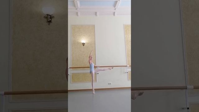 Бредихина Диана. Станок, середина прыжки. смотреть онлайн