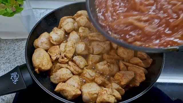 Не готовьте куриные грудки, пока не увидите этот рецепт! Просто и вкусно! Семья сыта и довольна! смотреть онлайн