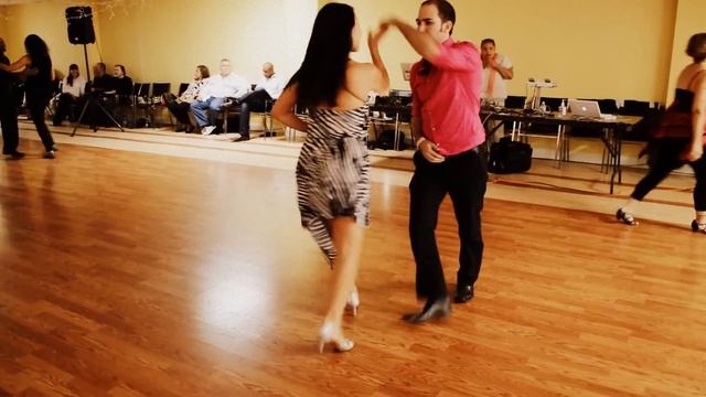 Social Dance: Casino (Erroneously called "Cuban salsa") смотреть онлайн