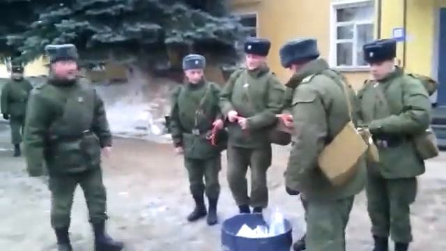 Приколы#Армия#Командир батальона вч 14272 издевается над солдатами смотреть онлайн