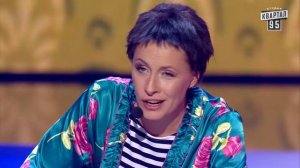 Вечерний квартал -  Надежда Савченко в с8ксе по-телефону.