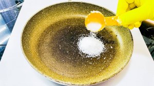 Узнайте Как Очистить Сгоревшую Сковороду Простым СРЕДСТВОМ! Удивительные Кухонные Советы и Хитрости!