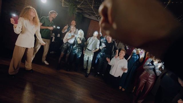 АНДРЕЙ ЕЛГИН - МУЗЫКАЛЬНЫЙ КВАРТИРНИК смотреть онлайн