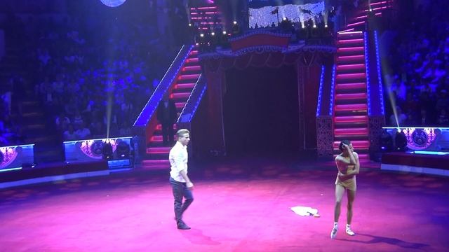 Акробатическая пара “Duo Ebenezer” - Рэй Дэвид & Нарделис (Куба)