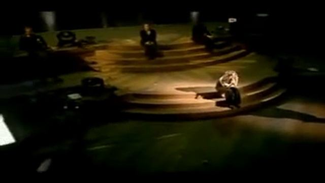JE T'AIME - LARA FABIAN LIVE NUE -2002 смотреть онлайн
