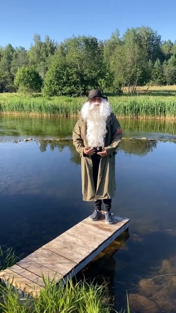 #юмор #деревня #бородач #борода #бородатыйкекс #дедушка #дедбомбит #позитив #пранк смотреть онлайн