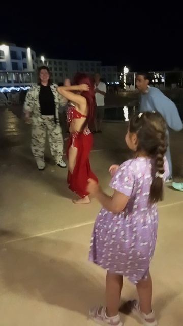 Египет апрель 2025. Amarina 5*. танец живота часть 2 смотреть онлайн