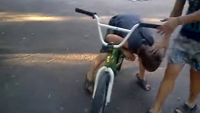 BMX, не повторяйте такое никогда!!! ПРИКОЛ, Попов жгёт!!! смотреть онлайн