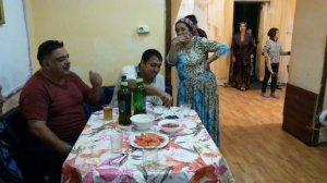 Цыган классно поет