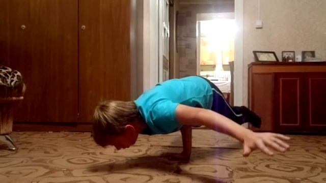 The First Advances Workout Крокодил смотреть онлайн