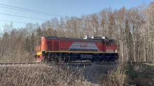 Тепловоз ТЭМ18ДМ следует резервом