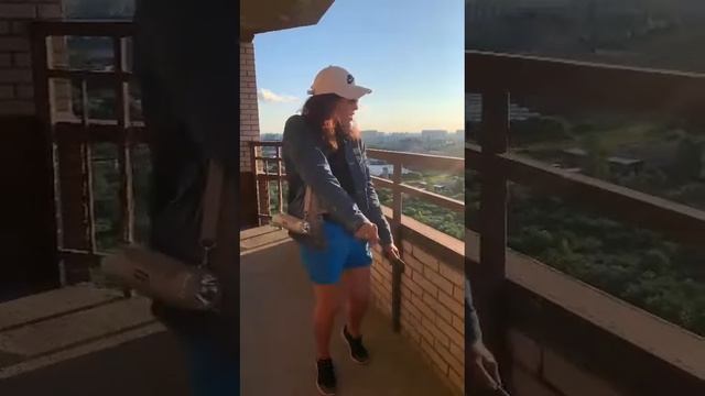 Реп-исполнитель Милфа ШиZa. Обещала-сделала 😜💪😜✌️✊👌