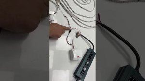 Как подключить led ленту FLOWING WATER (бегущая волна) к недорогому контроллеру | www.uyutel.com