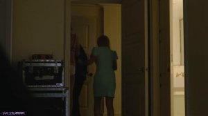 ► Борат 2 (2020). Borat 2. «Wear mask. Save live». Момент из фильма