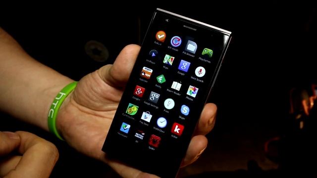 Jolla Phone with Sailfish OS hands on overview [ENG] смотреть онлайн