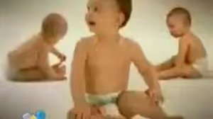 Смешной танец маленьких детей