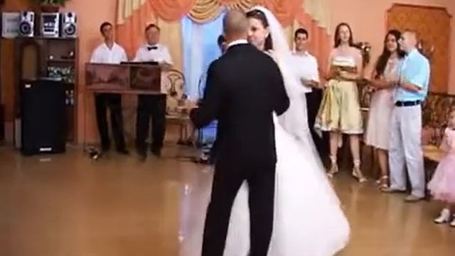 Прикольный свадебный танец смотреть онлайн