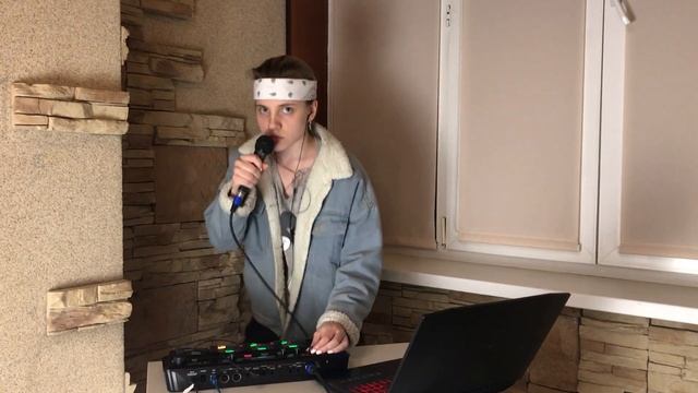 ЧУДО ЧУДЕСНОЕ // feat. Малышева (loopstation remix) смотреть онлайн