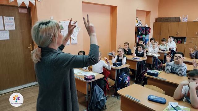 Веселые переменки в ШКОЛЕ № 1374 смотреть онлайн