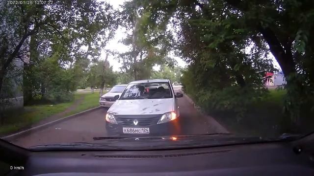 Бабы за рулём, хуже чем обезьяна с гранатой смотреть онлайн
