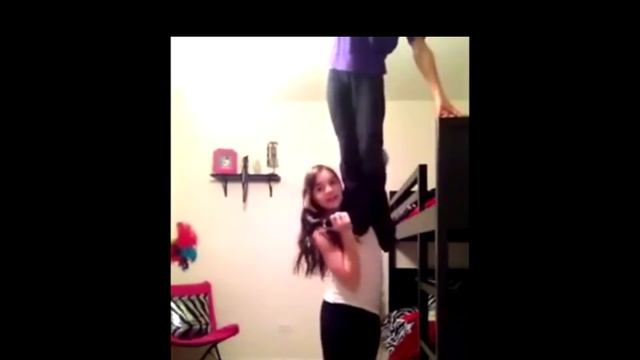 Лучшие приколы про девушек 2014 HD #4 смотреть онлайн