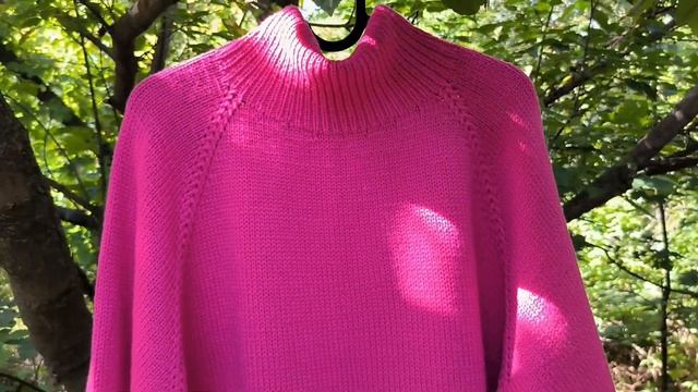 В`язані готові роботи за 2022-2023. Кардигани, светри та топи. В`яжемо спицями та гачком. смотреть онлайн