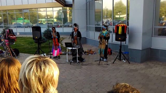 Индейцы Эквадора в Оренбурге_8. 12.07.2015 смотреть онлайн