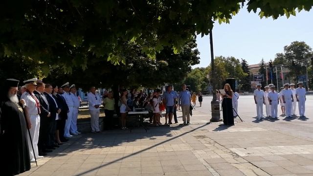 Издигане флага на Варна на пл. “Св. Св. Кирил и Методий”; смотреть онлайн