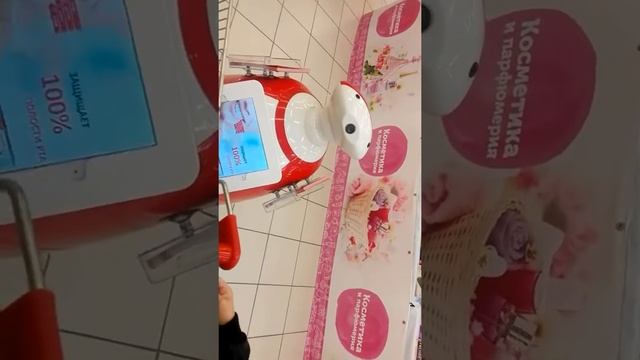 УМНЫЙ РОБОТ. ПРИКОЛ С РОБОТОМ. смотреть онлайн