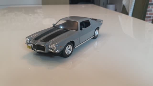 Обзор модели Chevrolet Camaro 1971 в 1/18 от Maisto смотреть онлайн