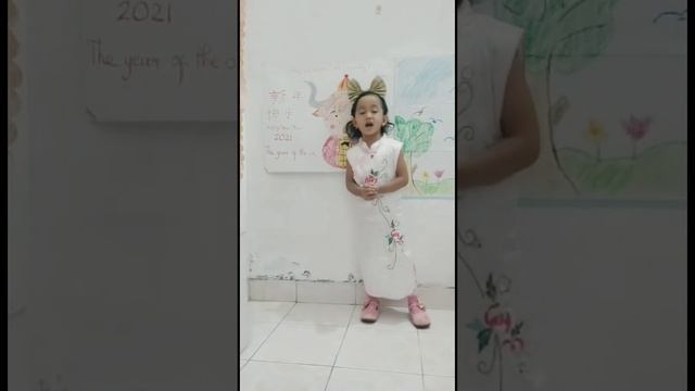 BERNYANYI LAGU IMLEK TAHUN BARU CHINA GONG XI FAT CHOI смотреть онлайн