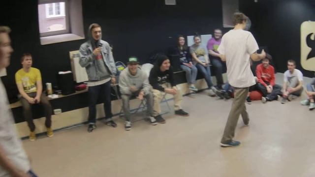 Spontaneous BATTLE Inda SHTAB | Антон Дерябин VS Штаны