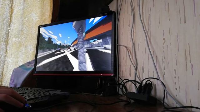 Маленький ребёнок попал в майнкрафт! Не чего не понимает... смотреть онлайн
