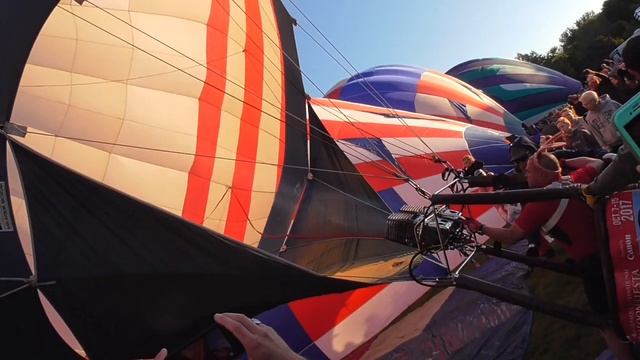 парад воздушных шаров смотреть онлайн