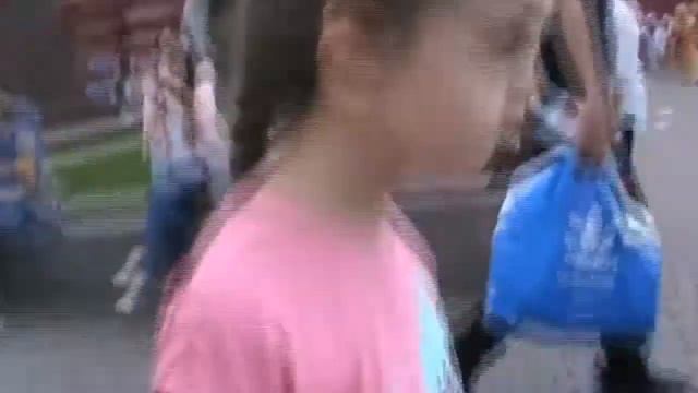 С днём рождения. Покупаем подарок Полине.