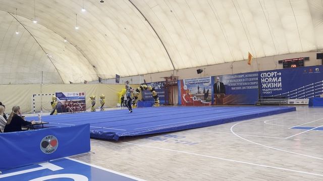 СмП 14+, Айрапетян Варвара - Максютов Кирилл, Балансовое упражнение