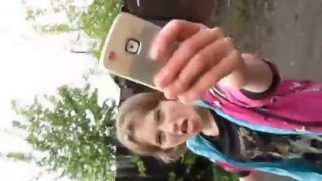 бухие малолетки идут на дискотеку ))) смотреть онлайн