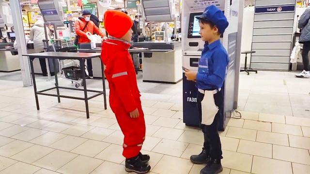 QR-код Пеннивайза - Пранк над охранником | А ты сделал прививку? смотреть онлайн