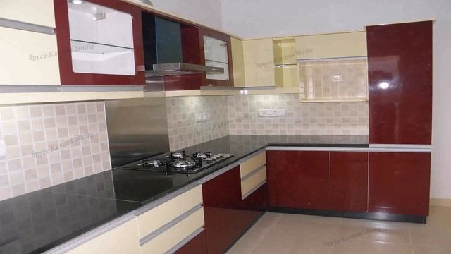 Kitchen Design 10 Marla House